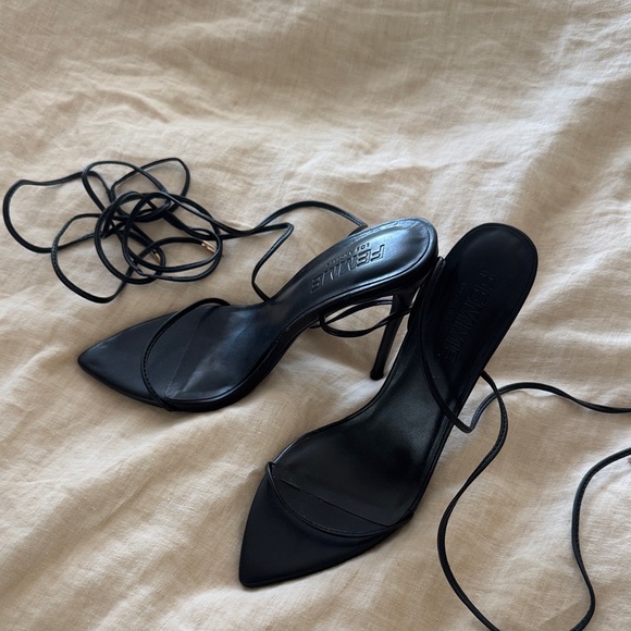 FEMME LA Chic Black Lace-Up Heels - Picture 7 of 7